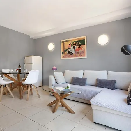 Oasis Royal E204 Holiday home *