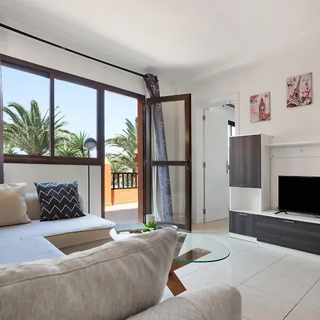 בית נופש Oasis Royal E204 *