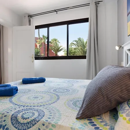 Casa de Férias Oasis Royal E204 *
